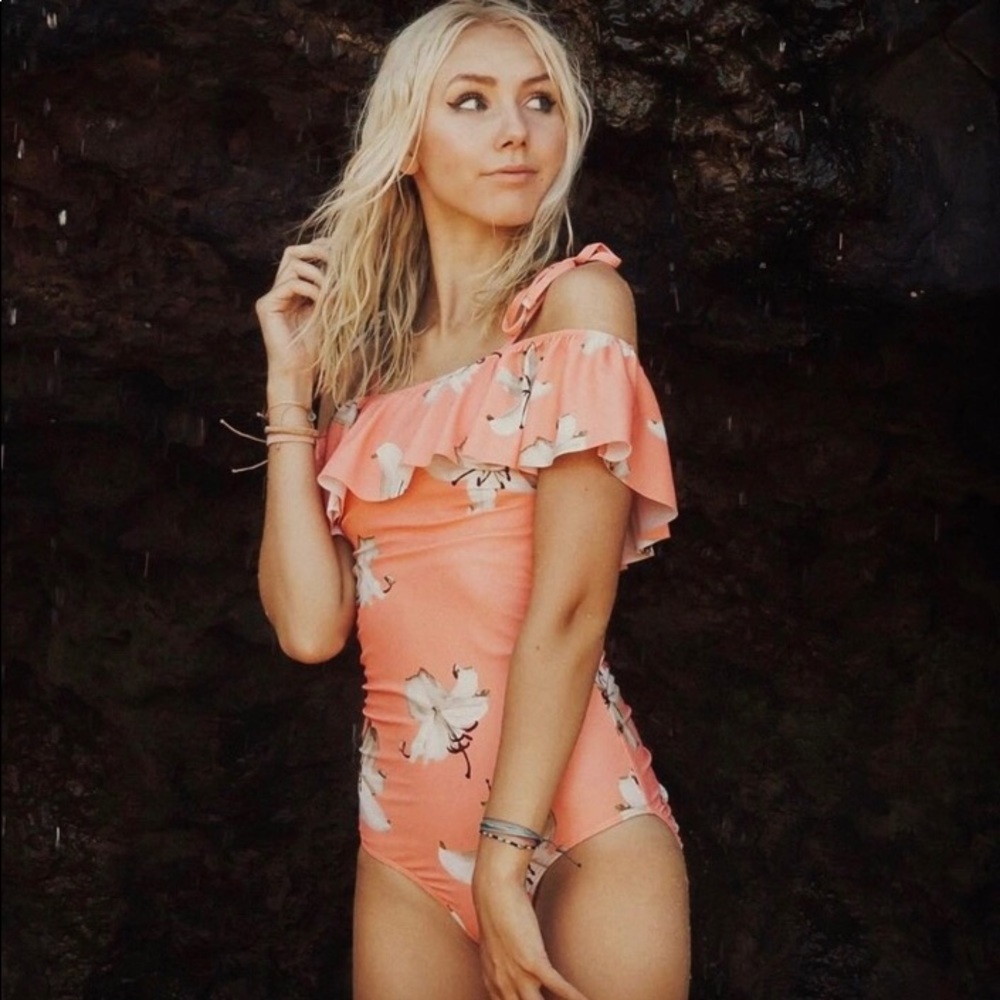 🆕Gorgeous One Piece Swimsuit